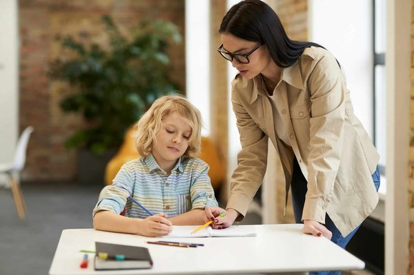 Les avantages des cours de soutien scolaire pour la réussite de votre enfant à l'école