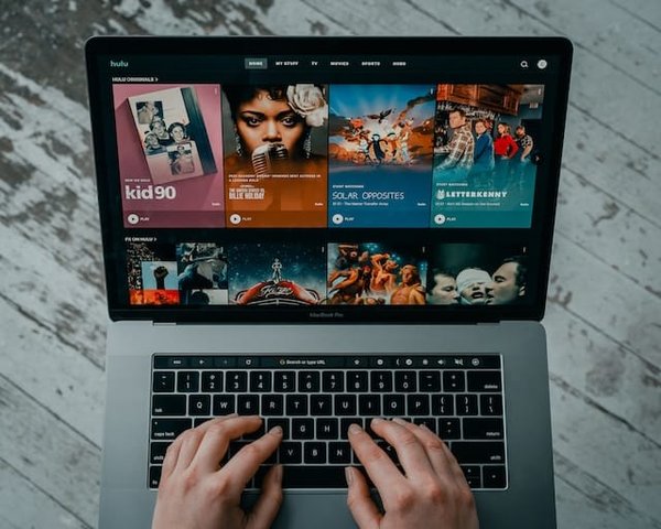 les séries policières captivantes à regarder en ce moment
